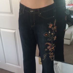 Bogari  Dark Blue Jeans w/Embroidered Flowers